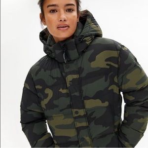 ARITZIA CAMO SUPER PUFF JACKET